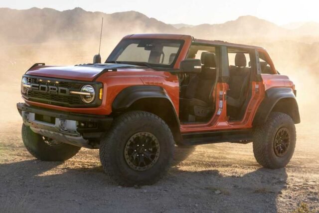 Ford povlači 566.000 Bronco SUV-ova zbog rizika od požara