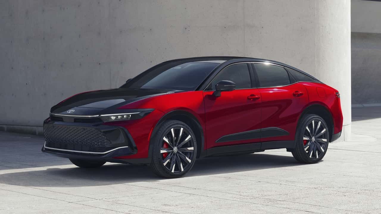 Toyota Crown 2027: Novi hibridni sistem i blage promene dizajna