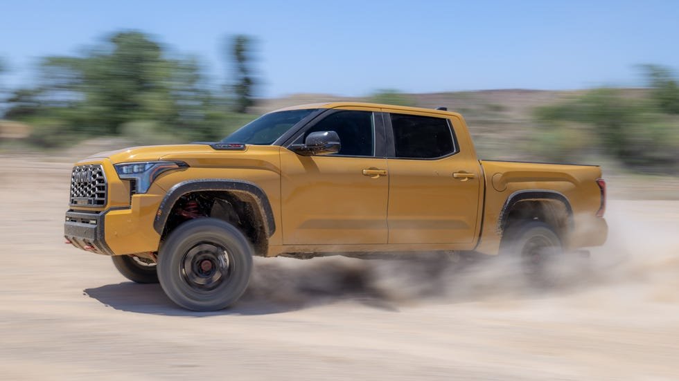 Toyota predstavlja novu boju za TRD Pro seriju: Honeycomb žuta za 2027. godinu