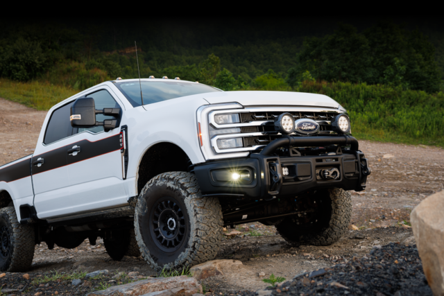 AEV predstavio FX370 paket za Ford Super Duty: Snaga i stil na 37-inčnim gumama