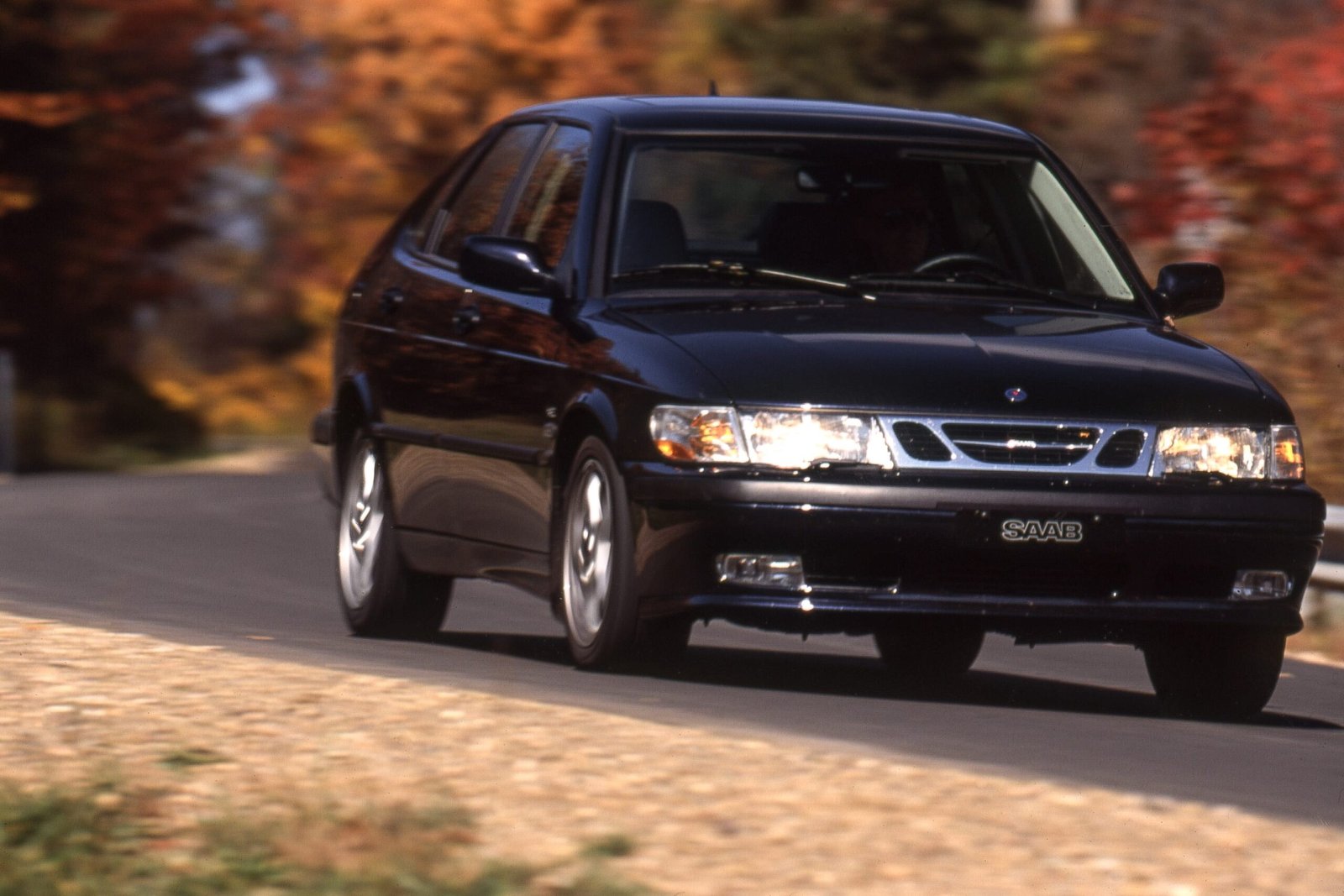 Pogledajte Uporedni Test Sportskih Sedana iz 2001. godine