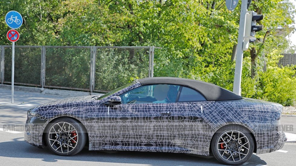 BMW i4 Kabriolet: Novi Model sa Stilom Neue Klasse Uočen na Testiranju