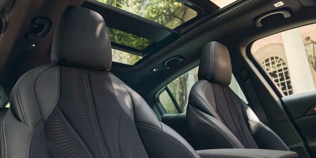 Unikatni enterijer novog Maserati Grecale Folgore za 2027. godinu