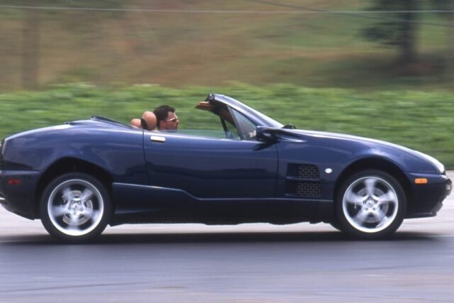 Otkrijte čari 2001. Qvale Mangusta: Automobil koji se ističe