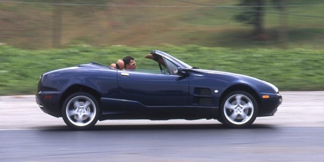 Otkrijte čari 2001. Qvale Mangusta: Automobil koji se ističe