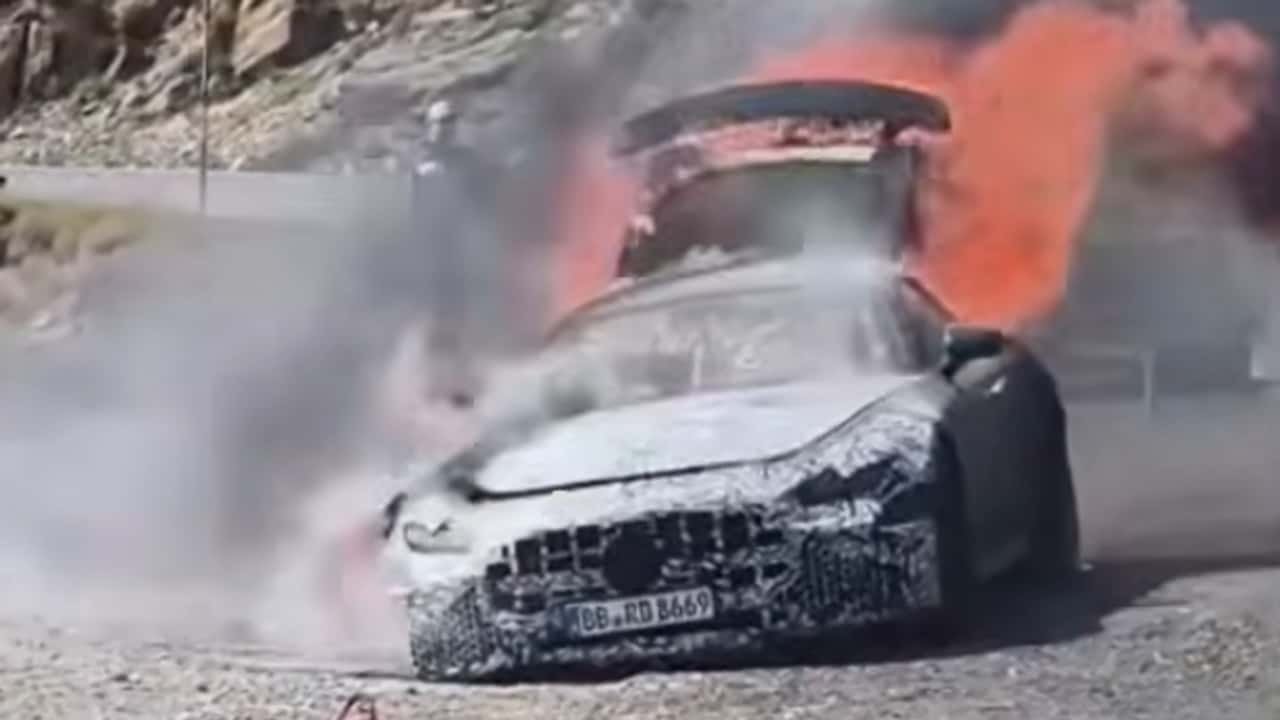 Mercedes-AMG GT Prototip izgoreo tokom testiranja u Španiji