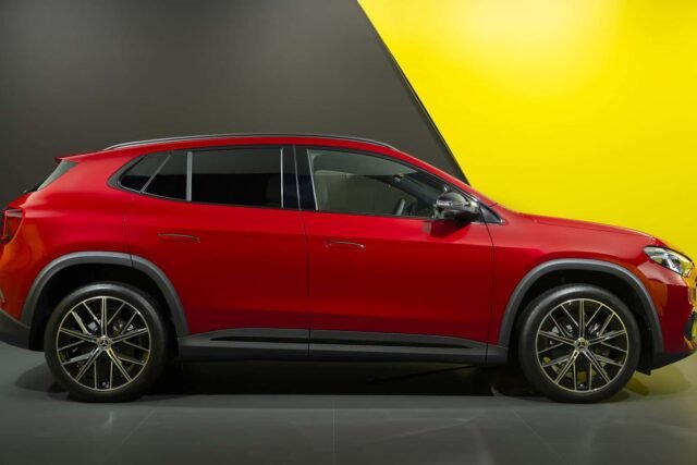 Mercedes-Benz GLA 2028: Novi mali SUV za eru električnih vozila