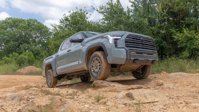 Novi Toyota Tundra Trailhunter 2027: Eksterijerski Detalji i Inovacije