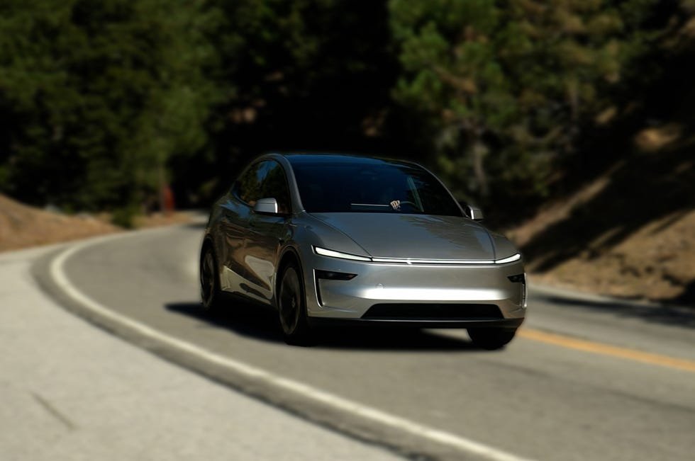 Tesla Model Y L: Nova dimenzija za električne porodice
