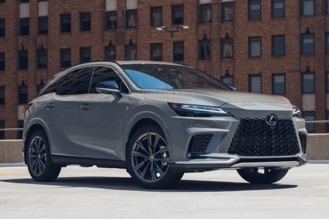 Prvi Pogled na Eksterijer 2026 Lexus RX350h F Sport