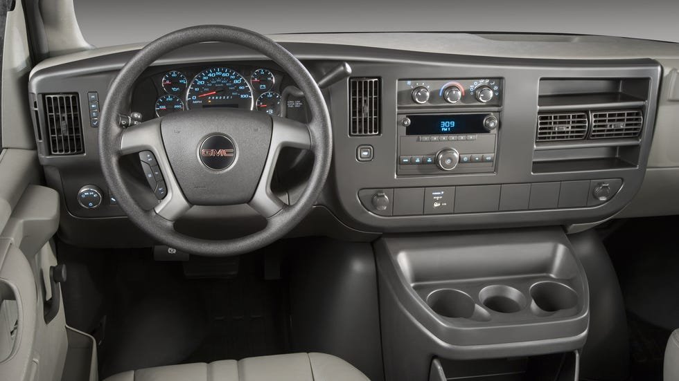 Chevrolet Express i GMC Savana 2027: Konačno sa ekranom osetljivim na dodir