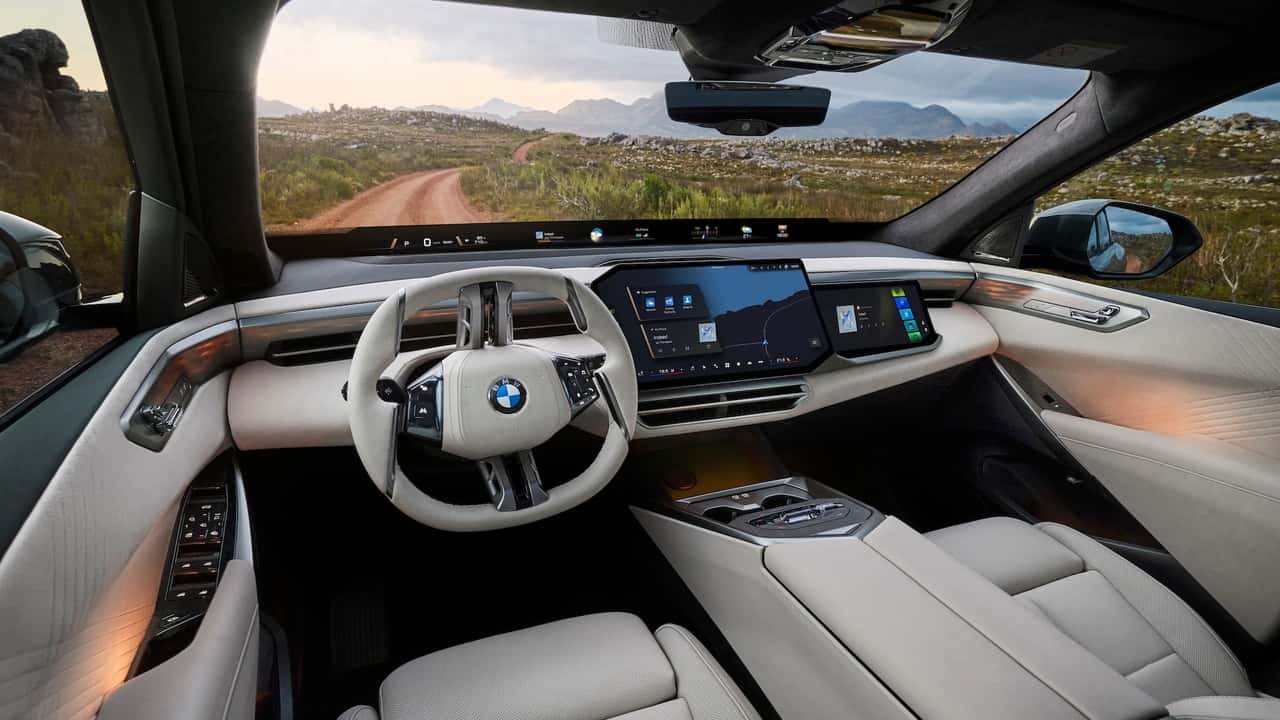 BMW se odriče dugmad: Vozite se uz glasovne komande