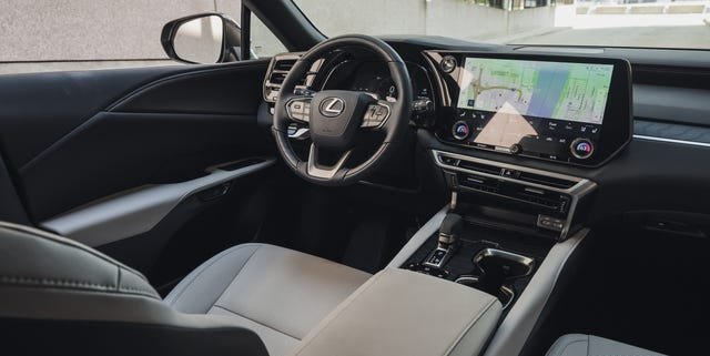 Upoznajte novi 2026 Lexus RX350h F Sport: Savršen spoj stila i performansi