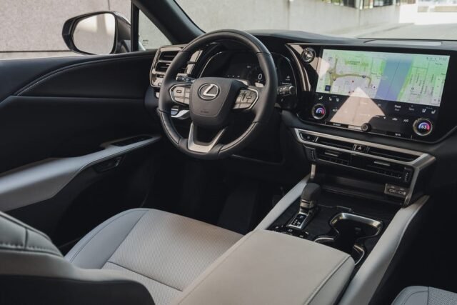 Upoznajte novi 2026 Lexus RX350h F Sport: Savršen spoj stila i performansi
