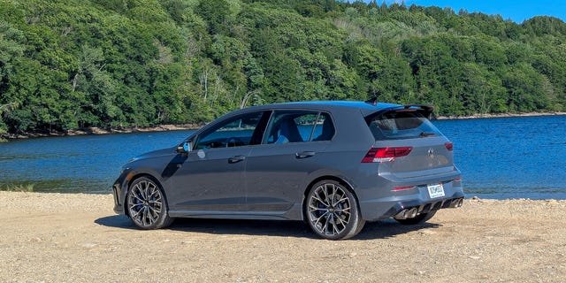 Detaljno o eksterijeru 2026. Volkswagen Golf R