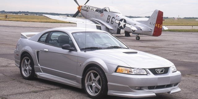 Roush Mustang vs P-51 Mustang: Usporedba automobila i aviona ikona