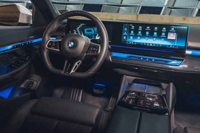 Unutrašnjost novog BMW 540i xDrive za 2026. godinu: Pogledajte ekskluzivne fotografije