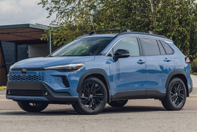 2026 Toyota Corolla Cross Hybrid: Efikasnost i Praktičnost u SUV Pakovanju