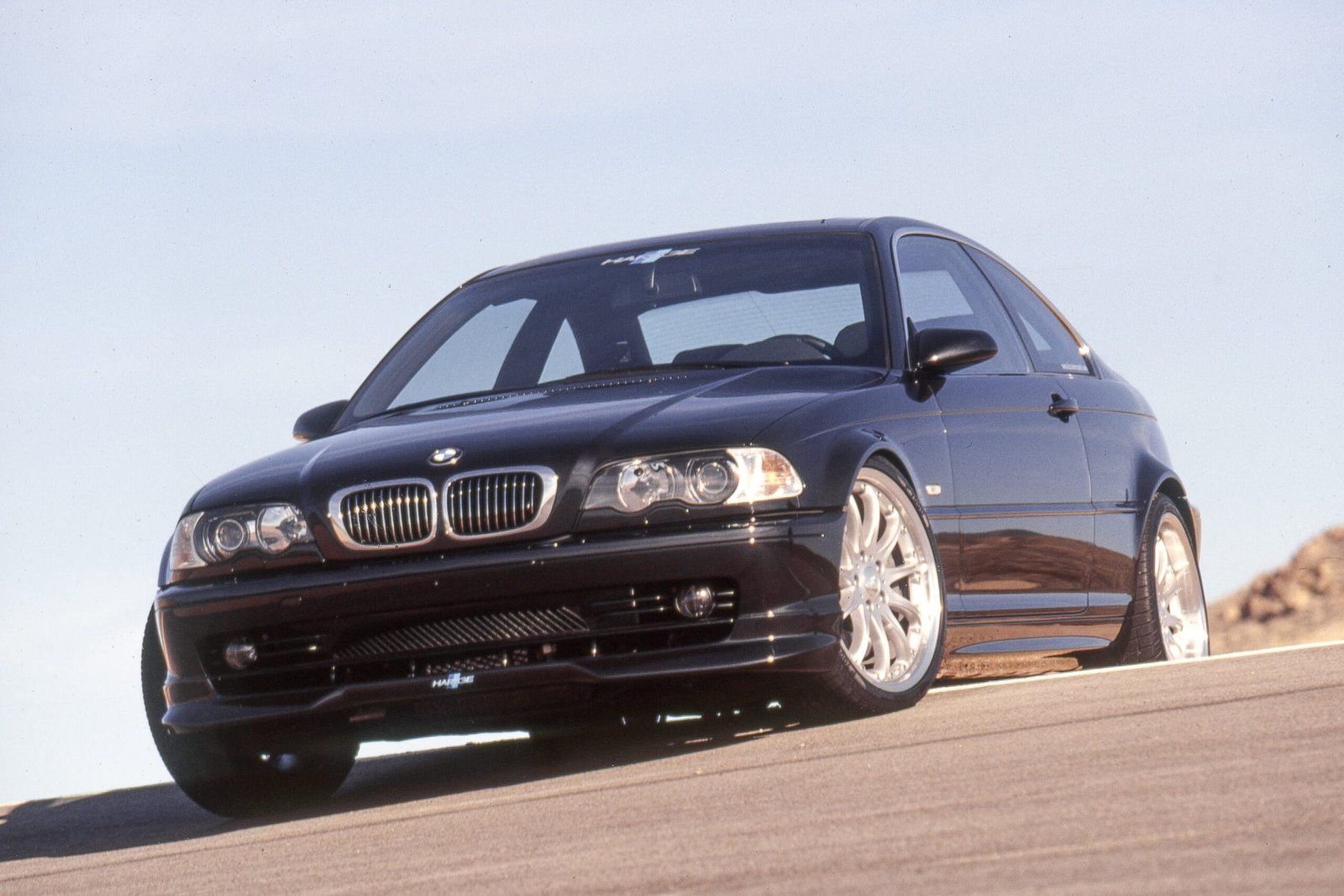 Detaljniji Pogled na Hartge H50 V-8 BMW Serije 3 iz 2001. godine