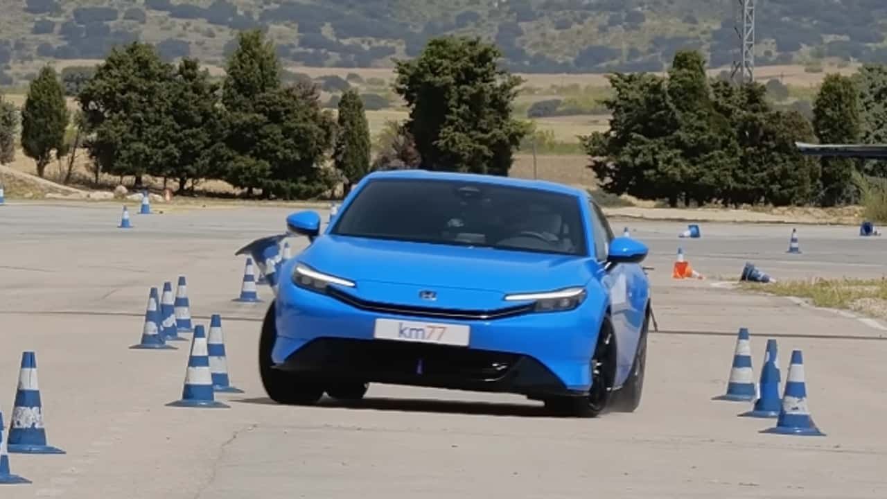Honda Prelude Uspešno Prolazi Test Osvajanja Svinjskog Testa