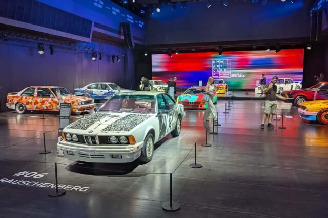 Izložba svih 20 BMW Art Automobila u Minhenu