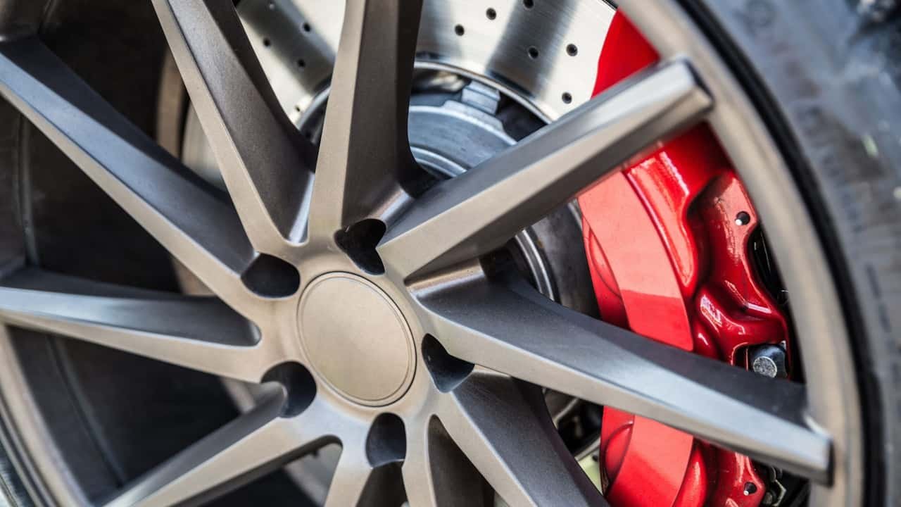 Škripanje kočnica: Šta vaš automobil pokušava da vam kaže?