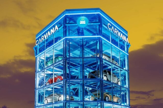 Revolucija u kupovini automobila: Zašto je Carvana izgradila ogromne vending mašine za automobile
